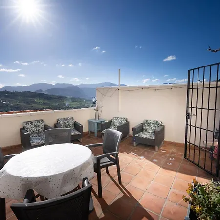 Eagles Nest - Massive Townhouse With Pool With Outstanding Views الجودوناليس