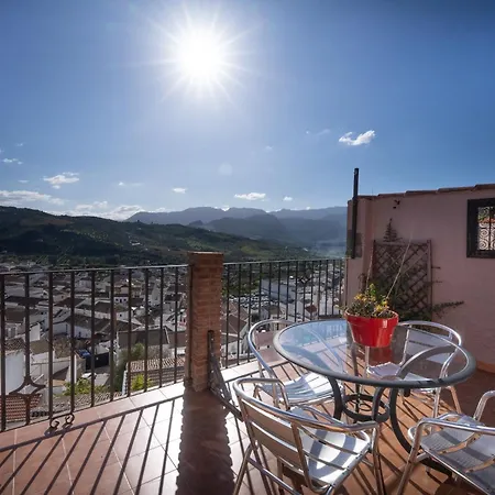 Eagles Nest - Massive Townhouse With Pool With Outstanding Views الجودوناليس